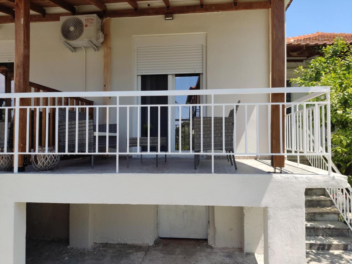 Elina House And Garden Villa Nikiti  Exterior photo